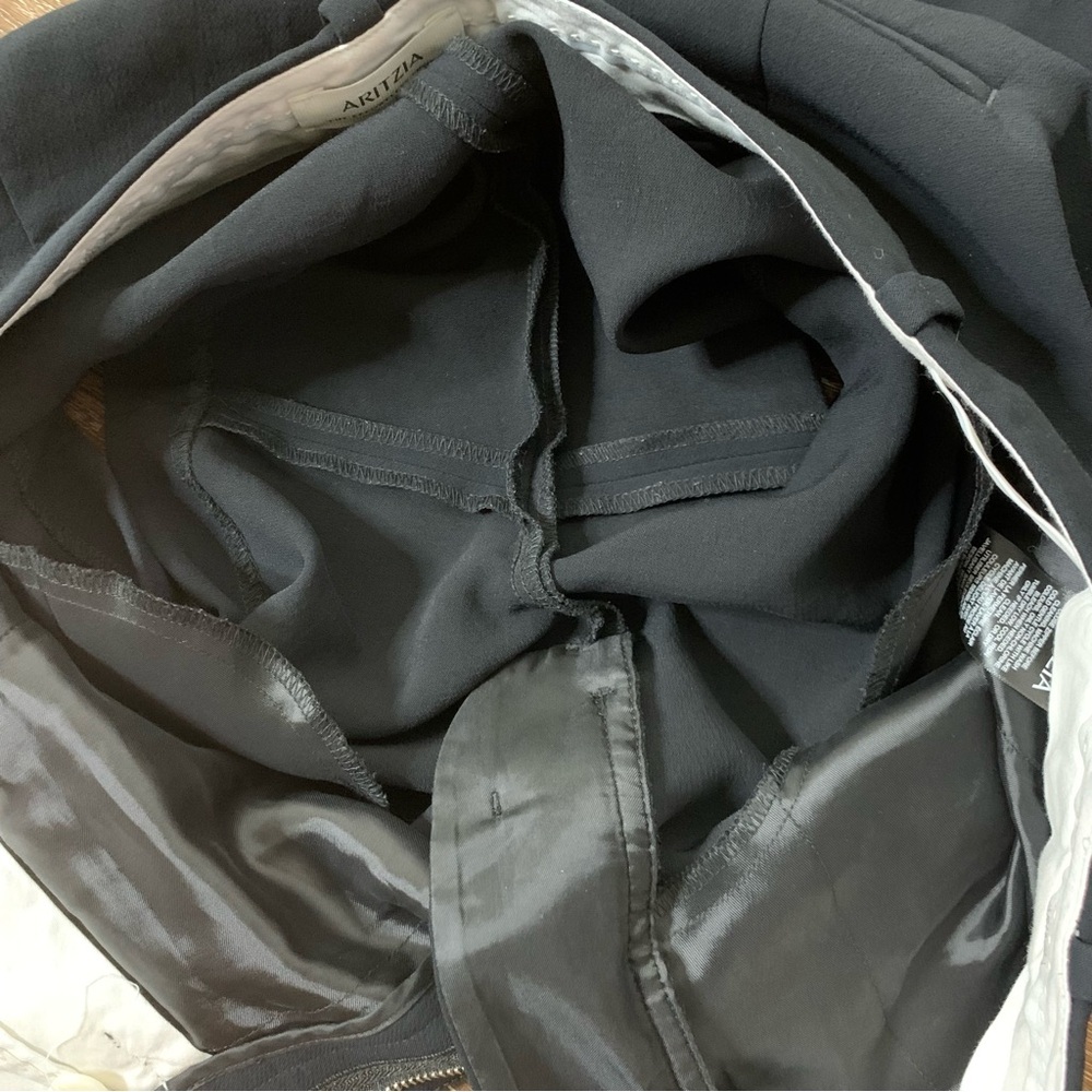 Aritzia The Effortless Short Mini Crepett Black 12 - Picture 6 of 7